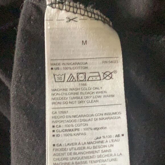 Old Navy Rick & Morty Graphic Tee — Size M - Picture 5 of 5